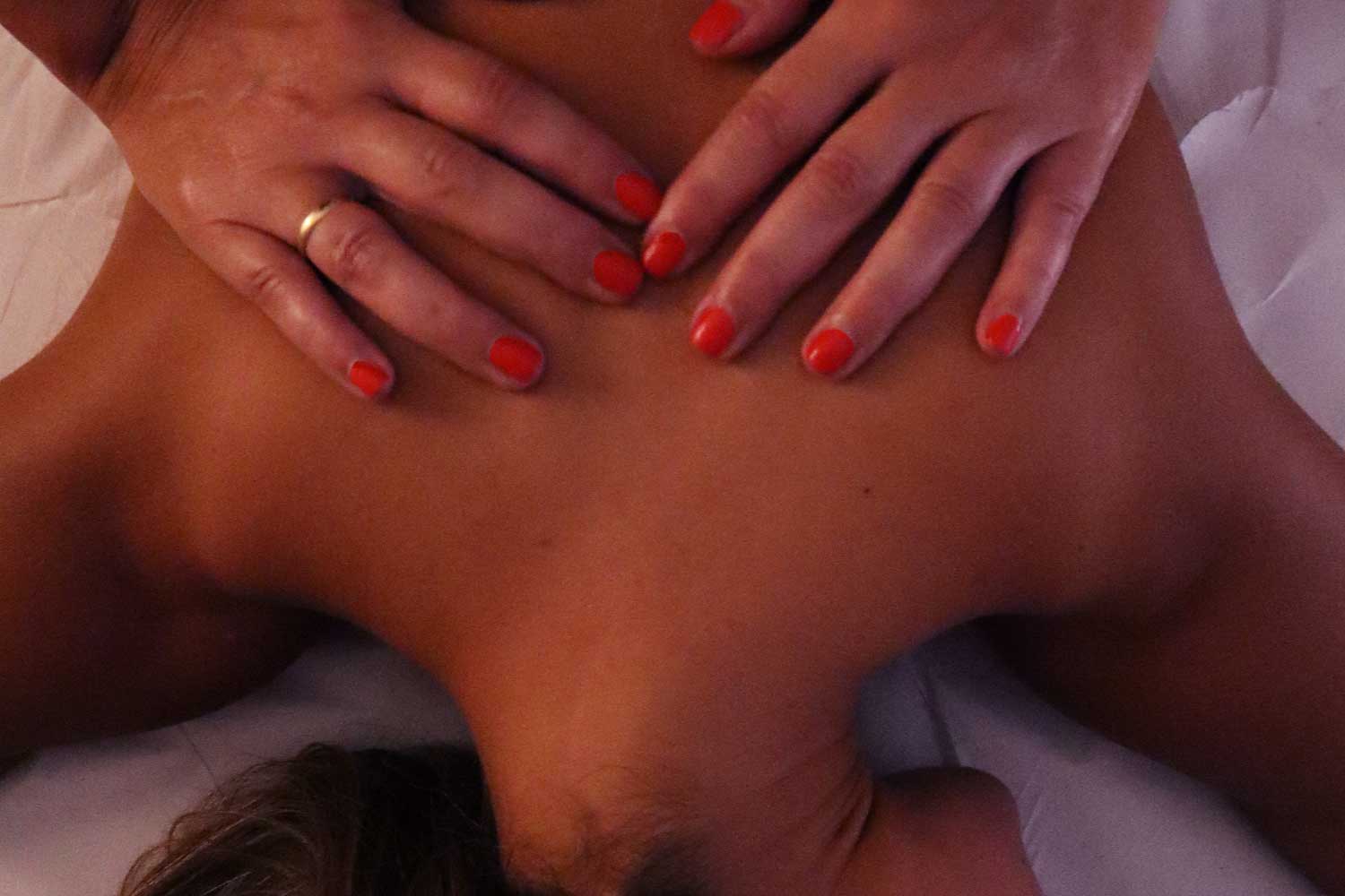 masaje relajante tratamientos corporales lovely beautee